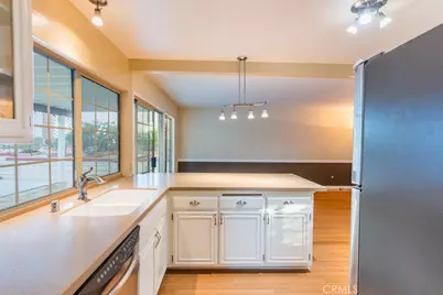 23132 Posada, Valencia, CA 91354 - Photo 16