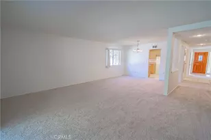 19433 Oak Crossing Rd, Newhall, CA 91321 - Photo 2