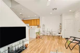 22754 Little Fall Ct, Saugus, CA 91350 - Photo 4