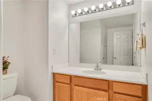 22754 Little Fall Ct, Saugus, CA 91350 - Photo 8