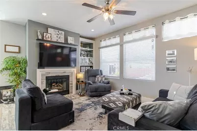 11 Oxford Way, Northridge, CA 91324 - Photo 2