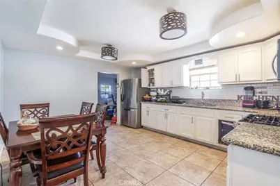 5307 5307 1/2 Compton Avenue, Los Angeles, CA 90011 - Photo 14