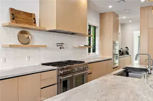 15547 Valley Vista Blvd, Encino, CA 91436 - Photo 16