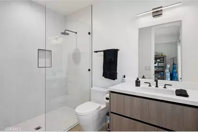 15547 Valley Vista Boulevard, Encino, CA 91436 - Photo 32