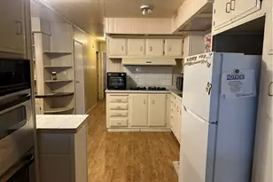 21001 Plummer, Chatsworth, CA 91311 - Photo 12