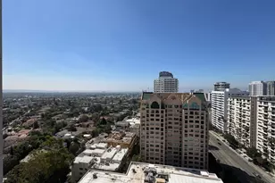 10490 Wilshire Blvd, Los Angeles, CA 90024 - Photo 16