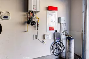 24341 Verdugo Cir, Valencia, CA 91354 - Photo 34