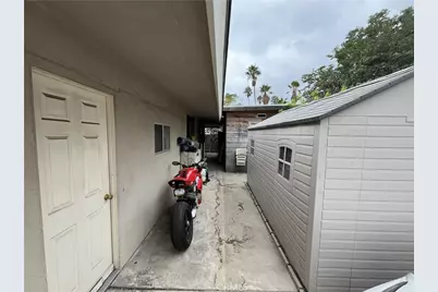 7705 Ben Avenue, North Hollywood, CA 91605 - Photo 24