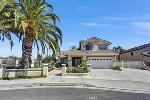 22411 Holly Ct, Saugus, CA 91390 - Photo 2
