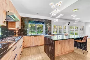 22411 Holly Ct, Saugus, CA 91390 - Photo 14