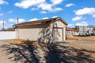 2110 W Ave M8, Palmdale, CA 93551 - Photo 32
