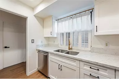 5070 Kester Avenue #12, Sherman Oaks, CA 91403 - Photo 12