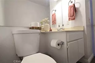 1921 Glenoaks Blvd, San Fernando, CA 91340 - Photo 16