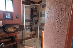 516 S, Lebec, CA 93243 - Photo 14