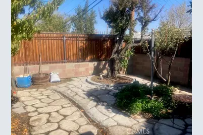 2701 Berkeley, Bakersfield, CA 93305 - Photo 18
