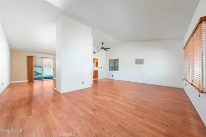 5059 Saint Laurent, Palmdale, CA 93552 - Photo 4