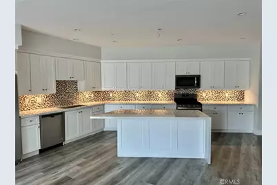 10718 Acama Street #203, Studio City, CA 91602 - Photo 10