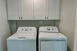 10718 Acama St, Studio City, CA 91602 - Photo 24