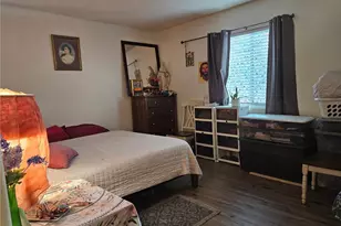 18307 Burbank Blvd, Tarzana, CA 91356 - Photo 14