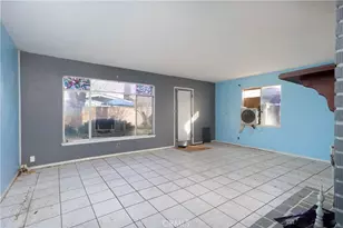 44432 Stanridge, Lancaster, CA 93535 - Photo 2