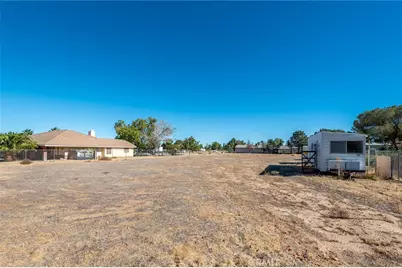 42106 22nd, Lancaster, CA 93536 - Photo 4