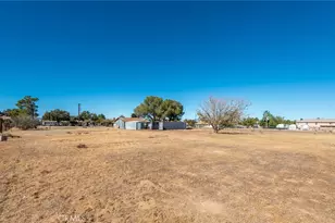 42106 22nd, Lancaster, CA 93536 - Photo 6