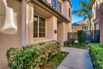 19336 Opal Lane, Saugus, CA 91350 - Photo 2