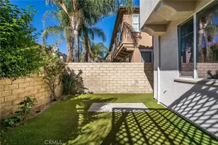 19336 Opal Ln, Saugus, CA 91350 - Photo 38