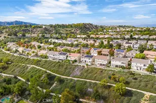 26056 O'Hara Ln, Stevenson Ranch, CA 91381 - Photo 8