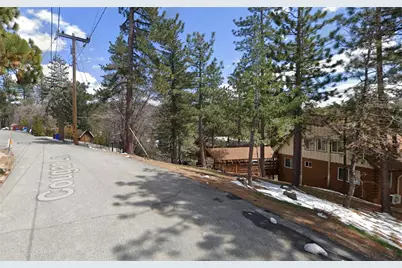 32729 Lupine Ln, Running Springs, CA 92382 - Photo 2