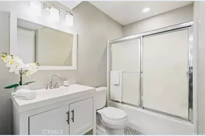 26972 Flo #305, Canyon Country, CA 91351 - Photo 6