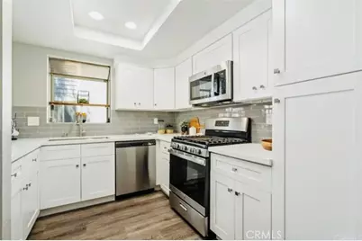 26972 Flo #305, Canyon Country, CA 91351 - Photo 4