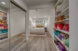 11771 Laurelwood, Studio City, CA 91604 - Photo 22