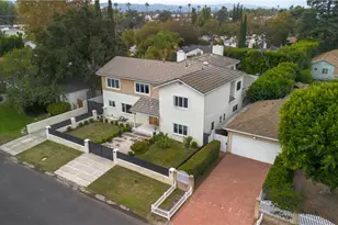 5439 Gentry Ave, Valley Village, CA 91607 - Photo 2