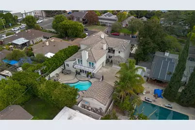 5439 Gentry Avenue, Valley Village, CA 91607 - Photo 4