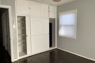 12619 Tiara St, Valley Village, CA 91607 - Photo 16