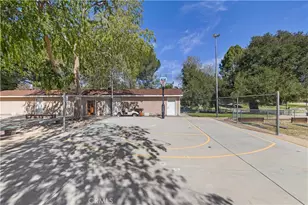 26838 Ave Of The Oaks, Newhall, CA 91321 - Photo 30