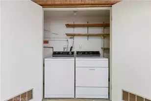 26838 -C Ave Of The Oaks, Newhall, CA 91321 - Photo 12