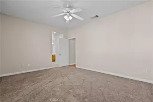 25412 Park Wood Ln, Saugus, CA 91350 - Photo 18