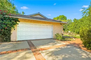 5433 Shirley Ave, Tarzana, CA 91356 - Photo 4