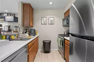 24496 Valle Del Oro, Newhall, CA 91321 - Photo 18