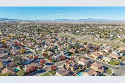 42234 Marbella Street, Quartz Hill, CA 93536 - Photo 72