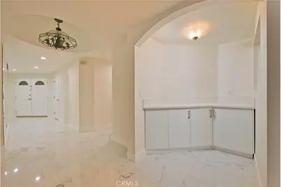 5333 Zelzah Avenue #102, Encino, CA 91316 - Photo 4