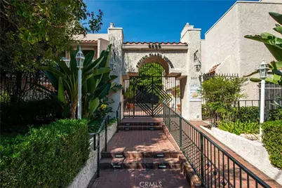5333 Zelzah Avenue #102, Encino, CA 91316 - Photo 1