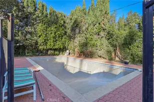 15719 Vose St, Lake Balboa, CA 91406 - Photo 38