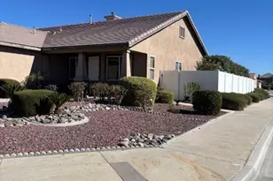 15587 Great Spirit St, Victorville, CA 92394 - Photo 2