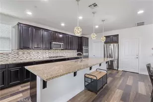 29046 Sterling Ln, Valencia, CA 91354 - Photo 26