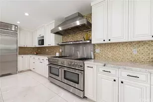 18089 Lake Encino, Encino, CA 91316 - Photo 16