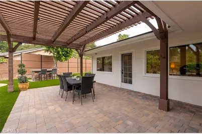 18089 Lake Encino, Encino, CA 91316 - Photo 40