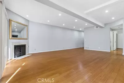 5135 Zelzah #100, Encino, CA 91316 - Photo 4